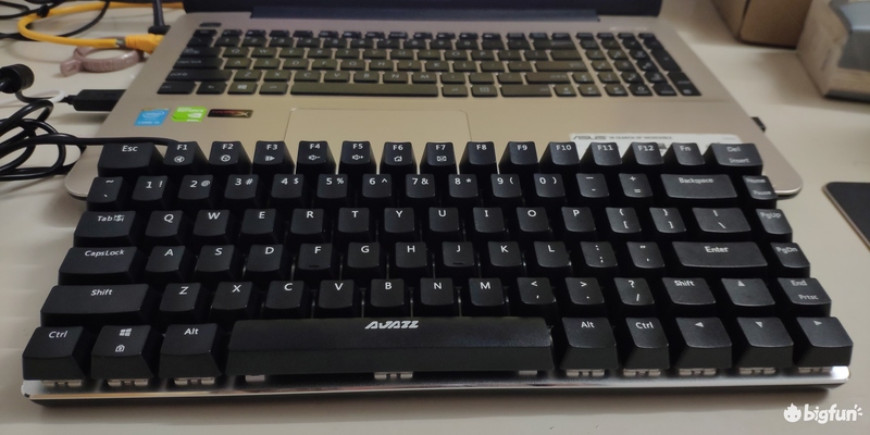 机械键盘黑爵ak33测评,黑爵ak33青轴机械键盘怎么样