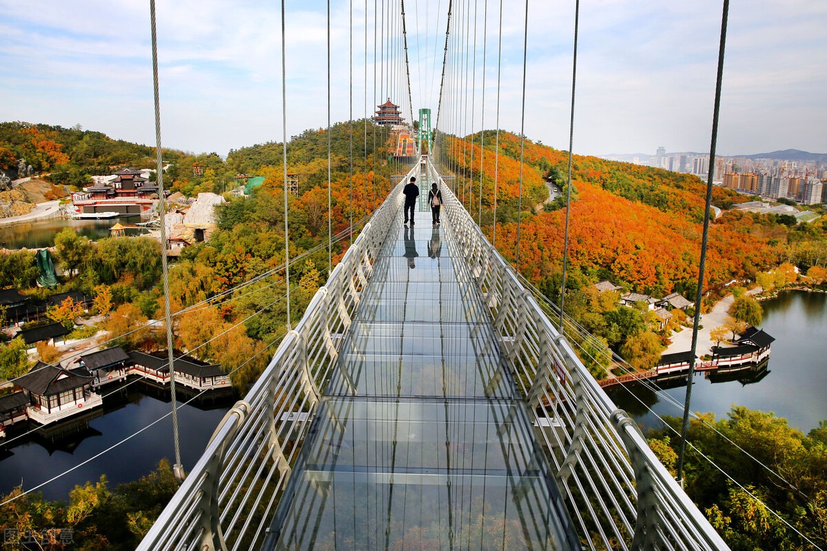 威海华夏城景区值得一游吗,威海神雕山和华夏城自驾游攻略
