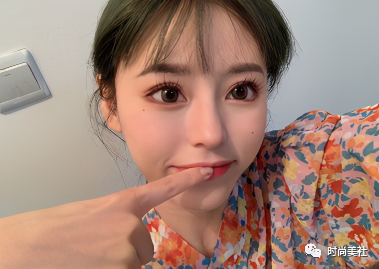 被闺蜜追问N遍的假睫毛胶水我瞒不下去了