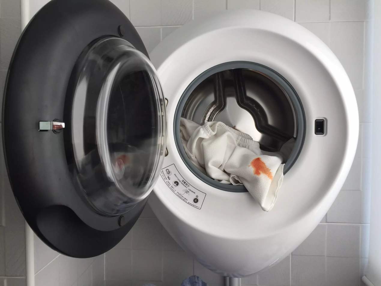 马桶上方可以装洗衣机吗,马桶上方安装壁挂式洗衣机