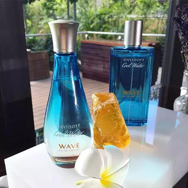 香奈儿蔚蓝香水淡香好还是浓香好,适合夏天香水持久淡香