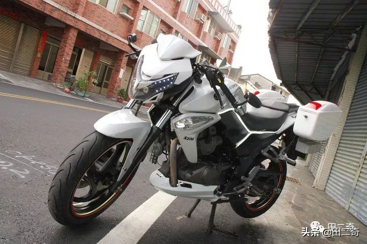 19款SYM新车发布,搭载ZXR400引擎,超炫涡*大轮**灯指纹启动