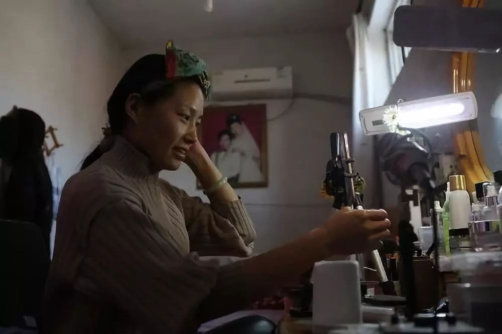 刘嘉玲最年轻的样子,刘嘉玲易容术真实身份