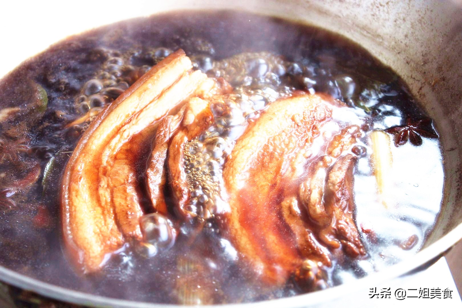 无论卤什么肉这五种香料一定要加,做卤肉只做一种好还是多种好