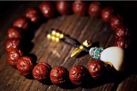 文玩小核桃手串能用水洗吗,文玩小核桃蛤蟆头手串价格