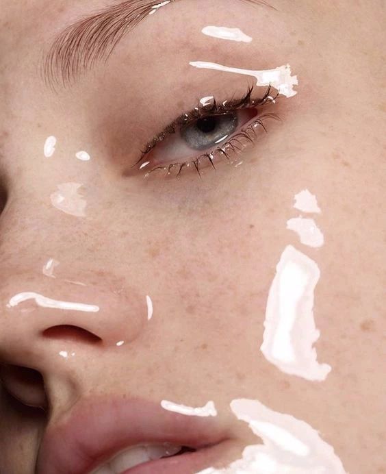 卡粉起皮怎么补救敏感肌,一到秋冬就爆皮卡粉怎么办