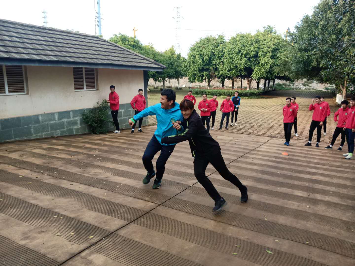 努力备战,继续训练全力备战新赛季