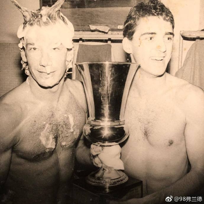 罗伯托曼奇尼个人资料,罗伯托曼奇尼表现