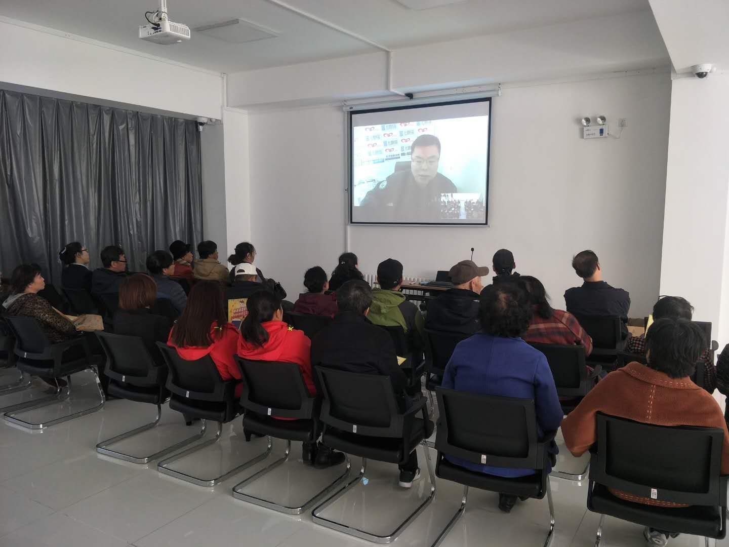 电击伤的急救与预防,电击伤急救的方法