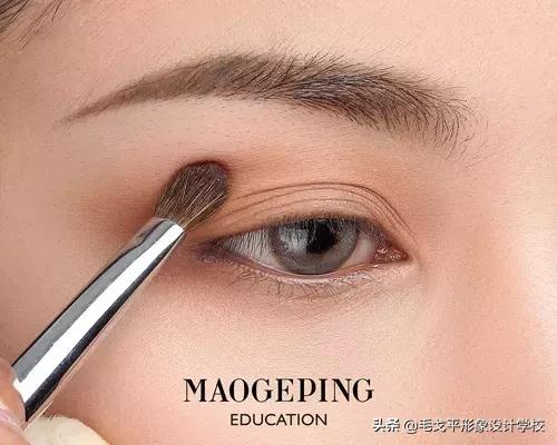 三分钟教你如何画好精致的眼妆,超级简单的眼妆怎么画
