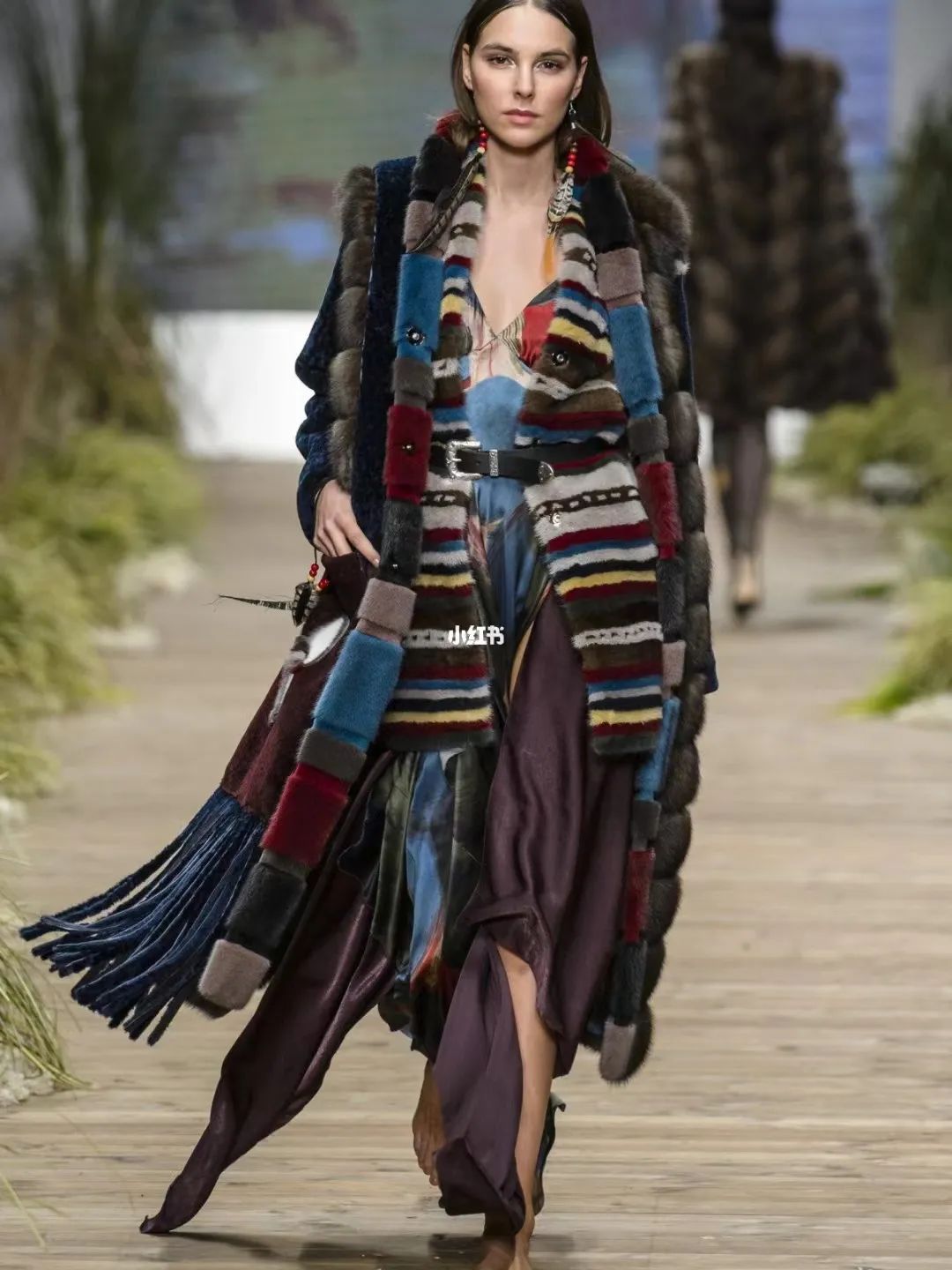 东北大姨穿彩色貂,东北大姨穿貂皮大衣