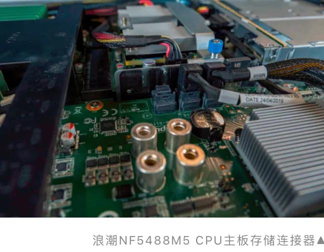 被称8卡“机王”的浪潮高端AI服务器，国外专业评测全记录（一）