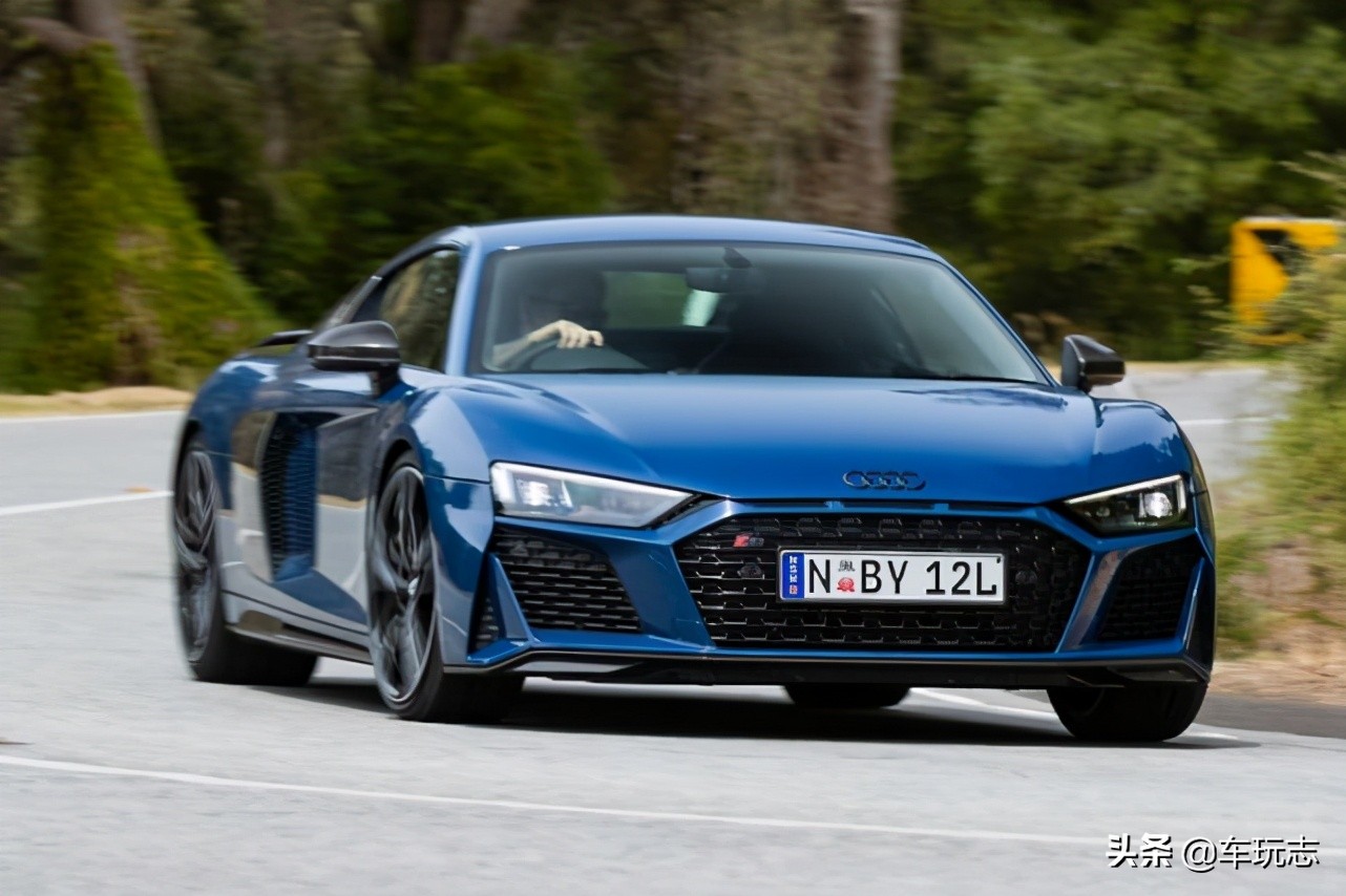 奥迪R8V10Coupeperformance版,新款奥迪r8v10performance版本