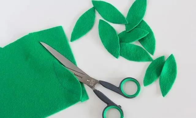 手工diy不织布,手工布艺不织布向日葵图解教程