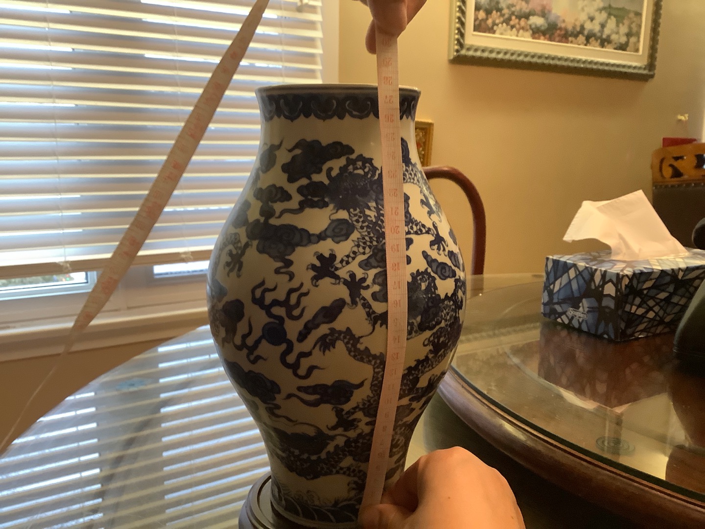 精品九龙浮雕橄榄核,九龙橄榄瓶精品