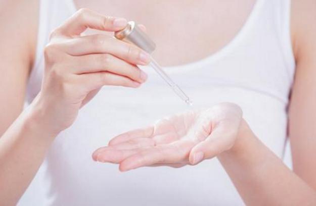 用原液护肤好吗,用精华液还是用水乳