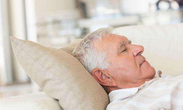 眉毛比眼睛短的人长寿,眉毛短的人能长寿