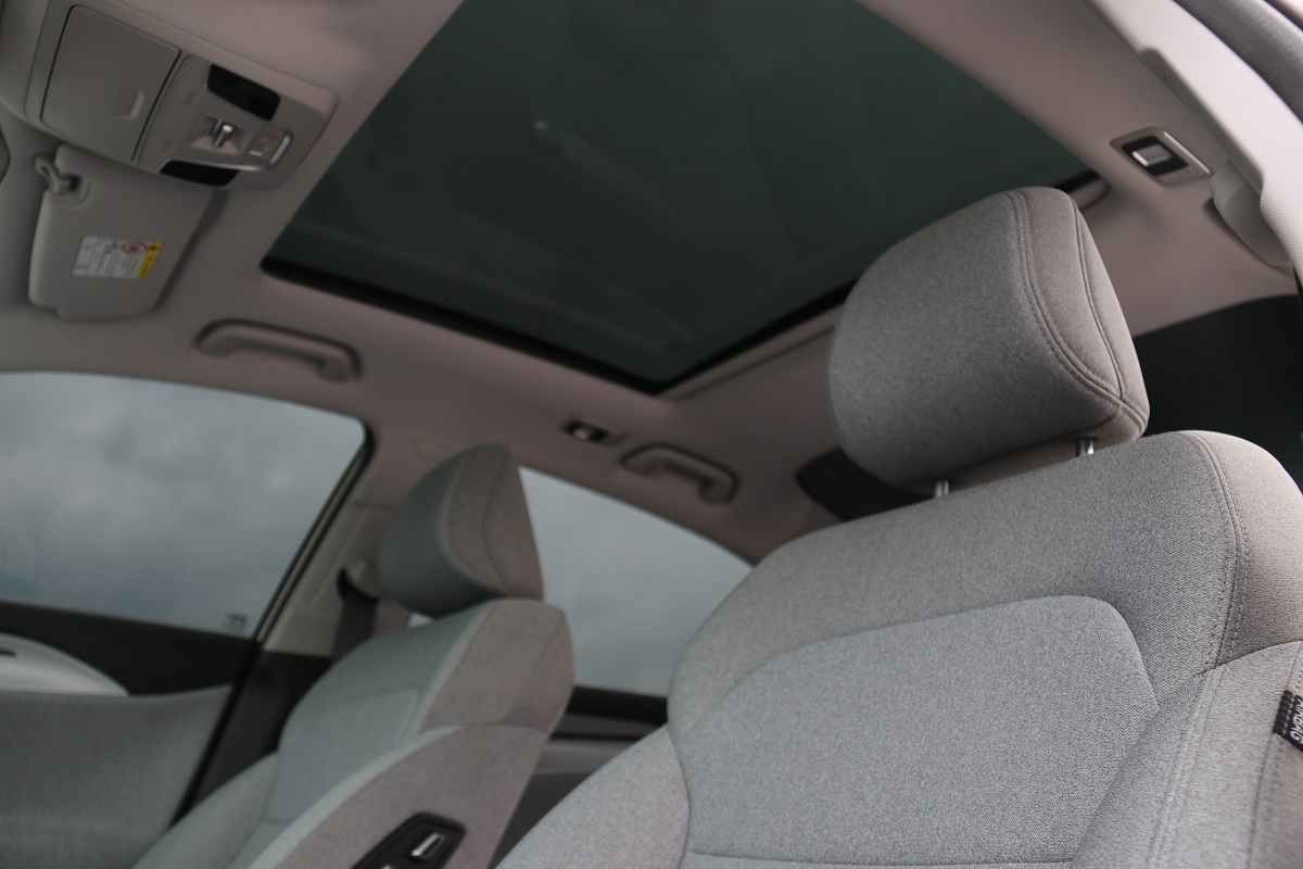 几何a对比特斯拉,几何a和特斯拉哪个值得买