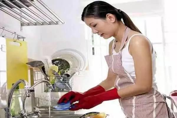 保姆雇主一家亲,小小说