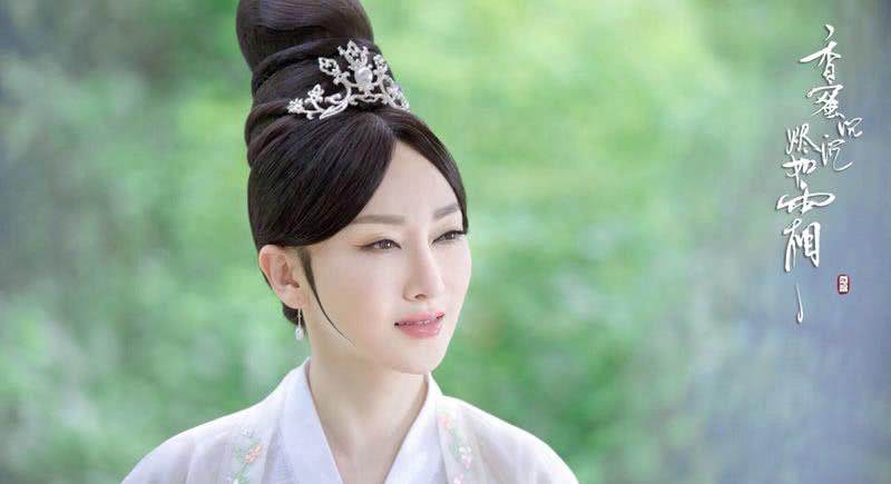 萨顶顶假唱转话筒事件结果,萨顶顶有实力为什么要假唱