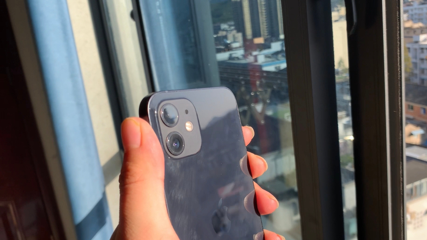 用了三年的iphone8p会卡吗,用了3年的iphone8有必要换吗