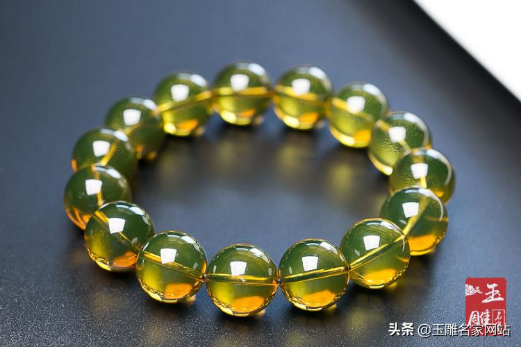 保养蜜蜡手串有诀窍,蜜蜡手串怎样保养越来越亮