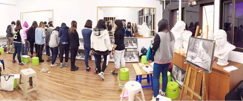 冷军画的鸡卖80万,马云收藏冷军画