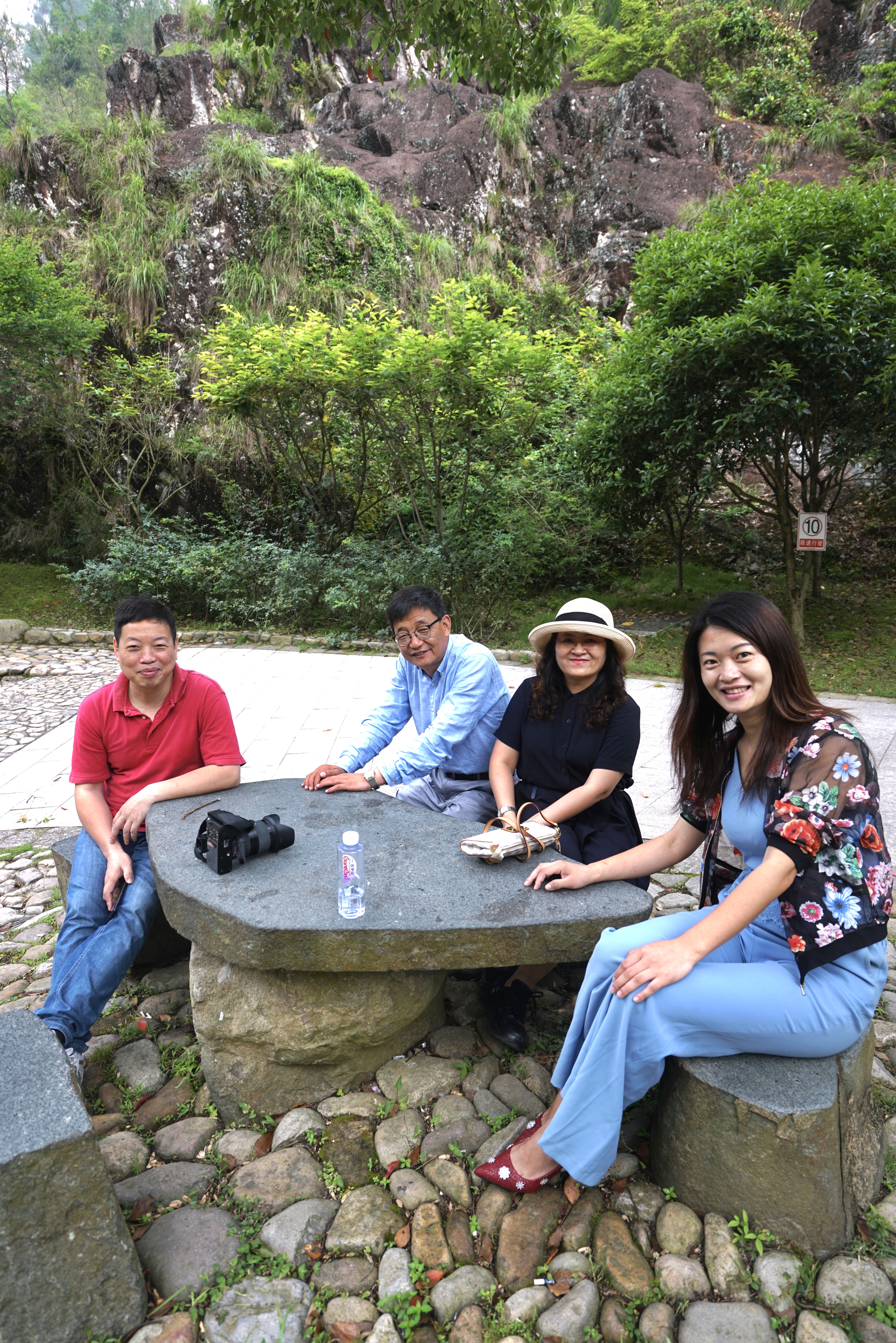 暑假凉快不晒的旅游地方,暑假避暑胜地最佳地方