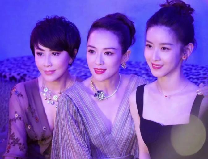 27岁奶茶妹妹身价,奶茶妹妹章泽天如何拥有500亿