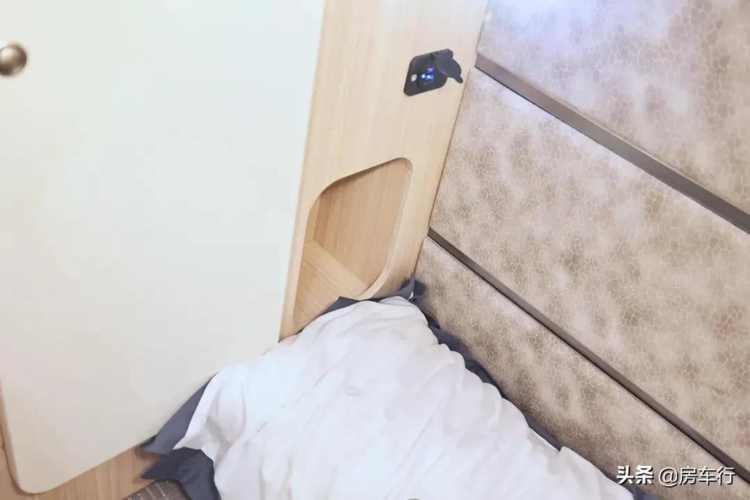 鍗撹秺x3鎴胯溅,鍗撶編浜氬崜瓒妜3鎴胯溅