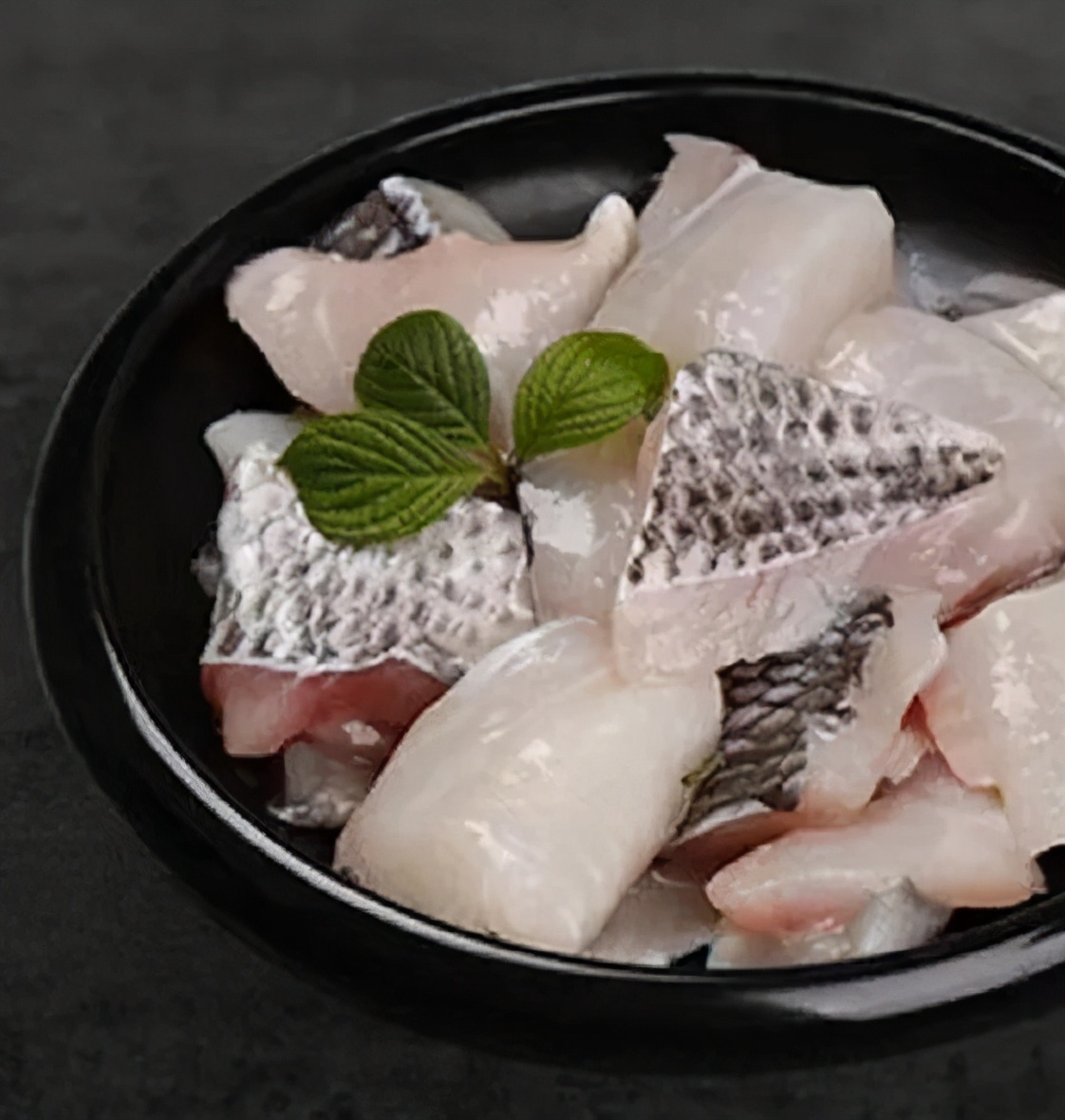 17元吃海底捞缘何引发恶评如潮,海底捞锅底被吐槽