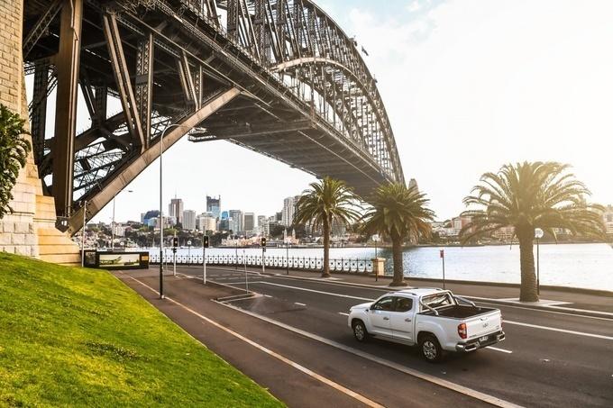 上汽t70皮卡和猛禽,上汽大众皮卡t70落地价格