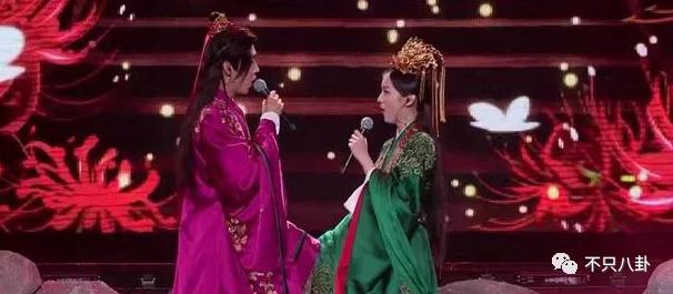 周也和赖冠霖真的在一起吗,周也和赖冠霖的恋情是真的吗