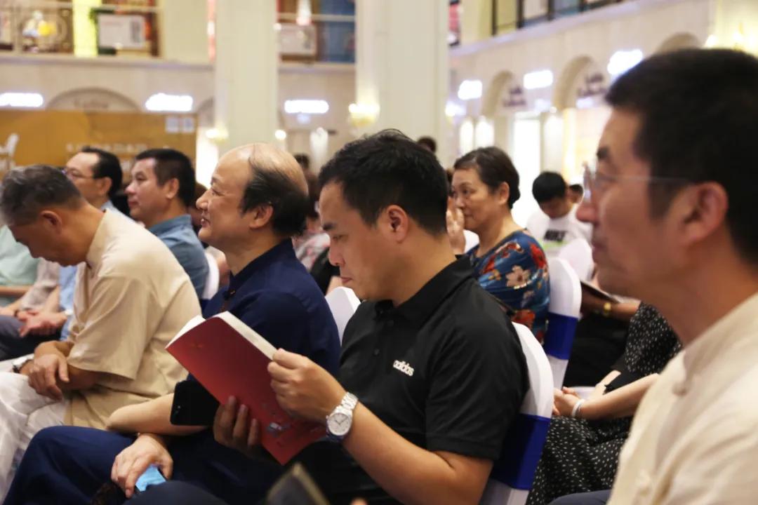 让艺术走进生活让陶艺丰富生活,让艺术品走进生活