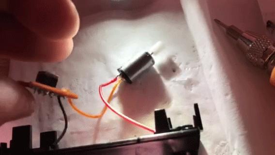 米兔维修螺丝刀,米兔轨道火车头维修