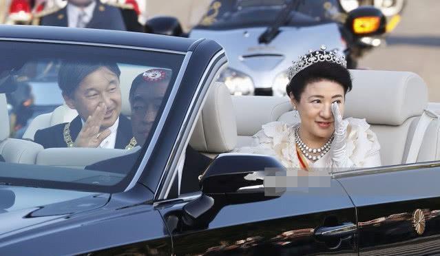 不具备政治实权的日本天皇平时都干些什么