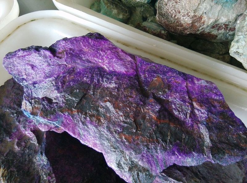 各地玉石的鉴别与特征,玉石的种类及特征及鉴别方法