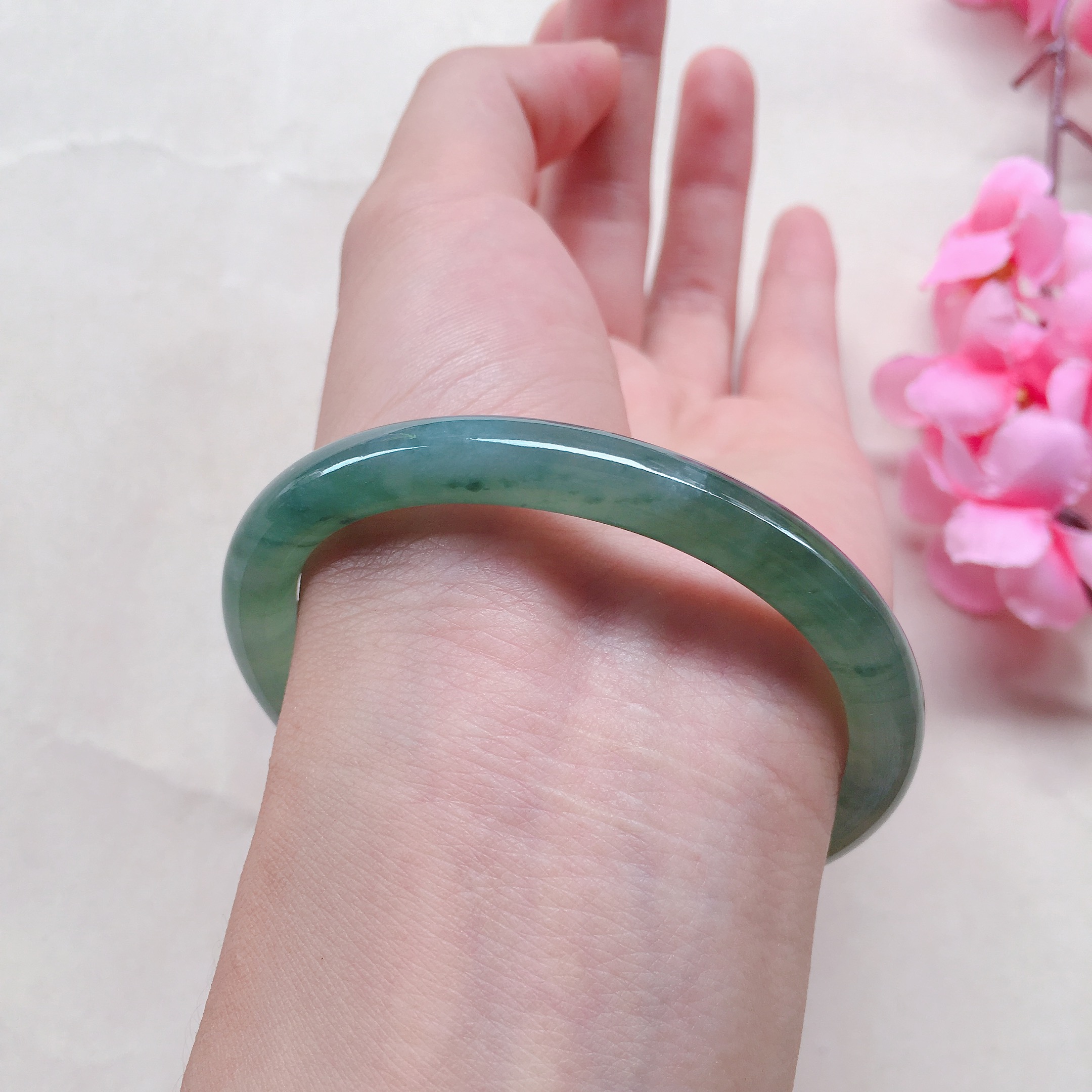 2万元左右的翡翠手镯长什么样儿,2万左右翡翠手镯视频