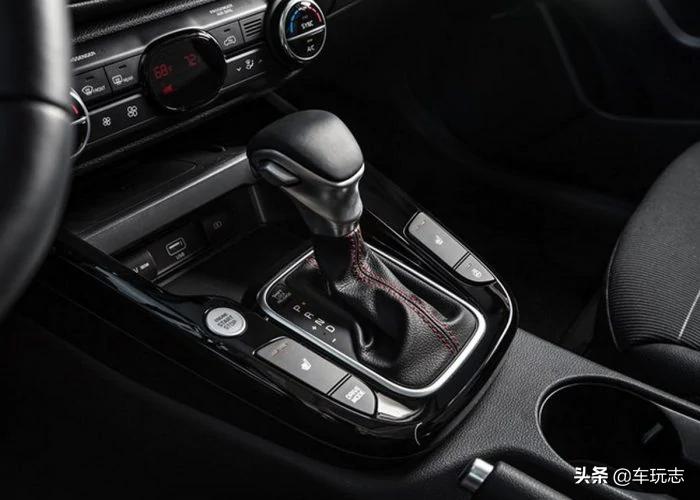 2021款起亚秀尔海外版,新款起亚秀尔内部