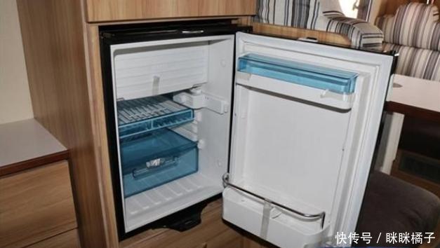 宇通5.99米自动挡中巴房车,看上去和普通车一样的房车