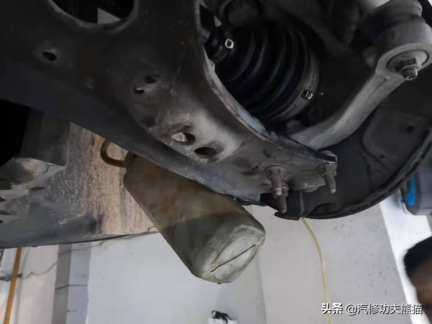 进口迈腾旅行版哪一款不烧机油,14年大众迈腾旅行版进口驾驶感受