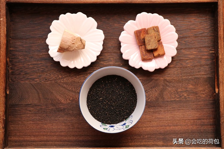 奶奶最爱的黑芝麻养生吃法,黑芝麻简单吃法宝宝