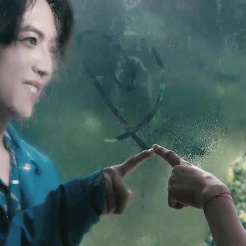 适合年轻人戴的黄金项链转运,如何佩戴适合自己的首饰转运