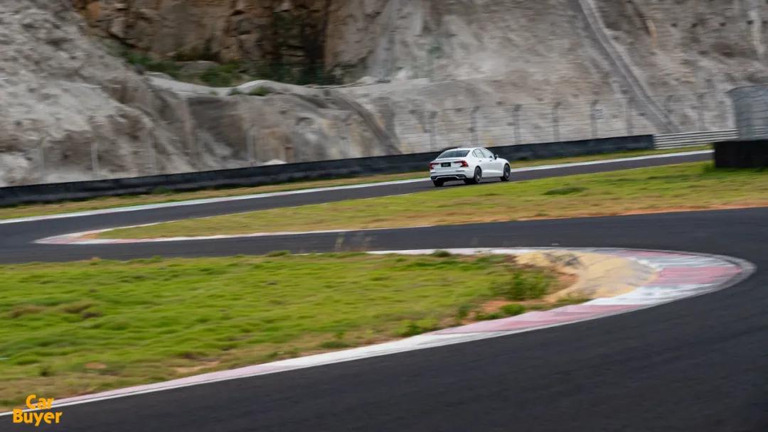 聊聊赛道驾驶与日常驾驶的心得,赛道试驾评测视角