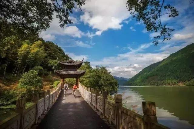 一场穿越千年的汉服旅游,五一旅行指南梦回大唐汉服