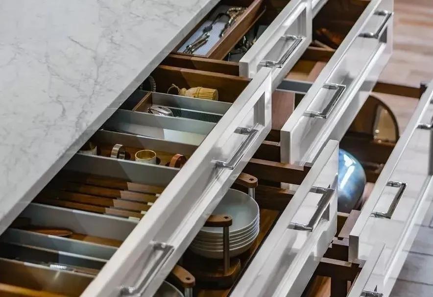 厨房灶台尺寸正确的做法,商用厨房厨师灶台台面合理布局