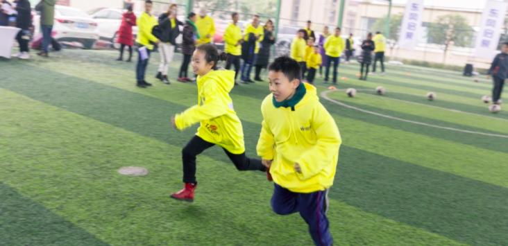 养育男孩先从生活独立开始,养育男孩一定要告诉他的八条道理