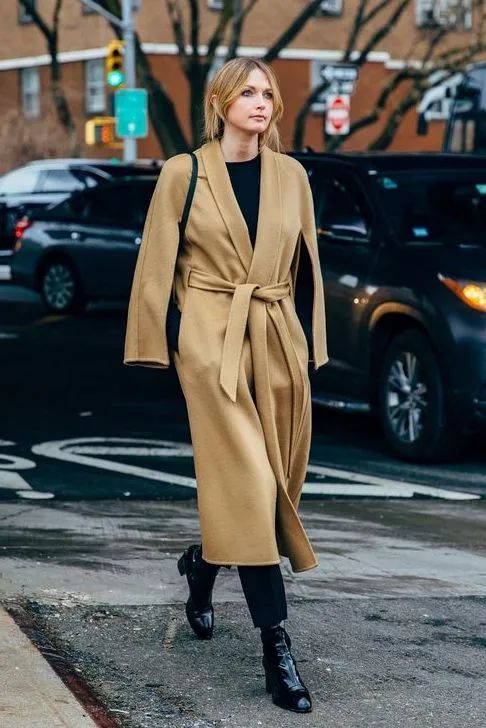 驼色大衣多种风格穿搭攻略,驼色大衣的高级感穿搭示范