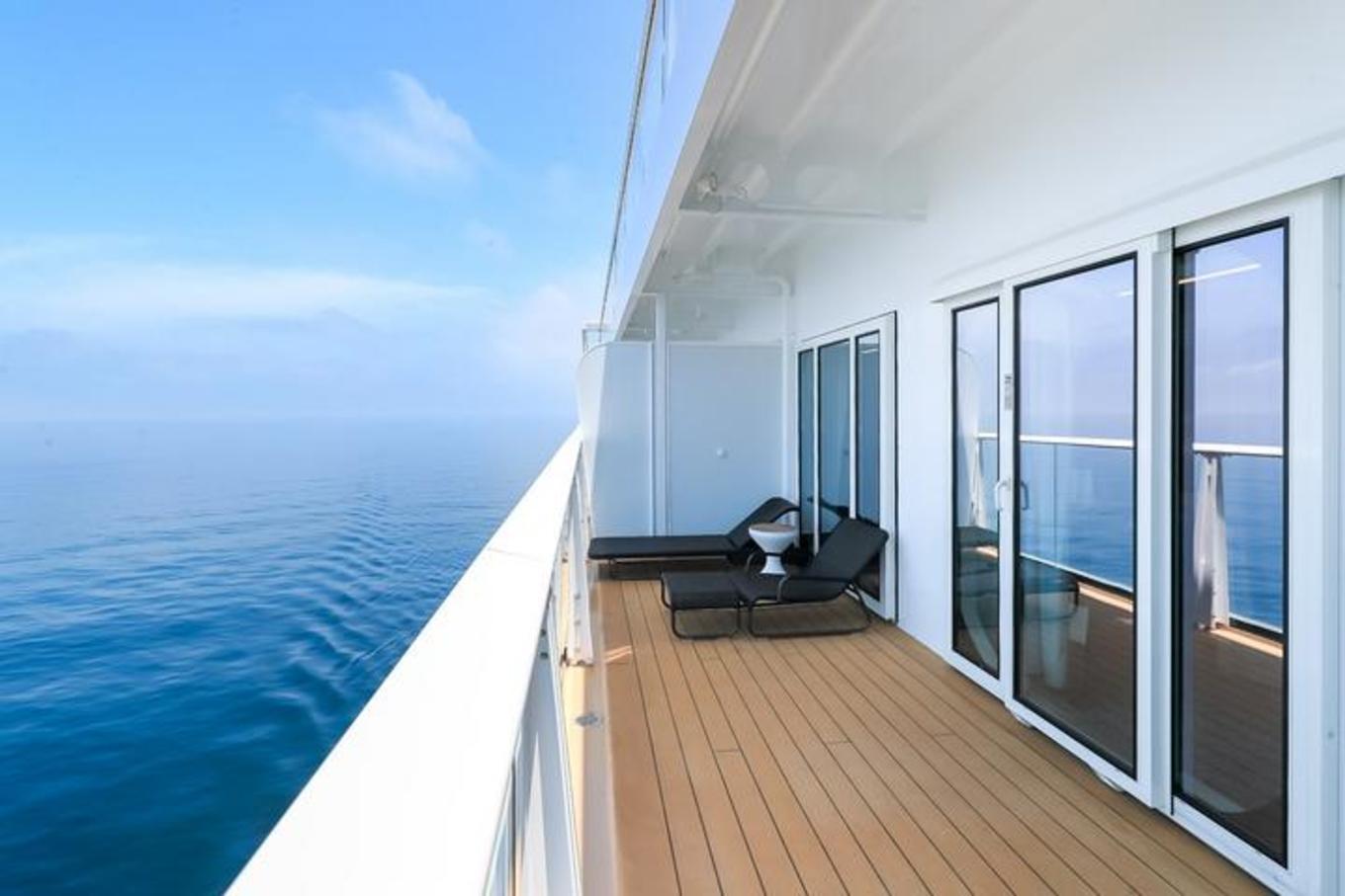 张翰王丽坤街头拍戏共赴海洋之城,张翰王丽坤同船共渡