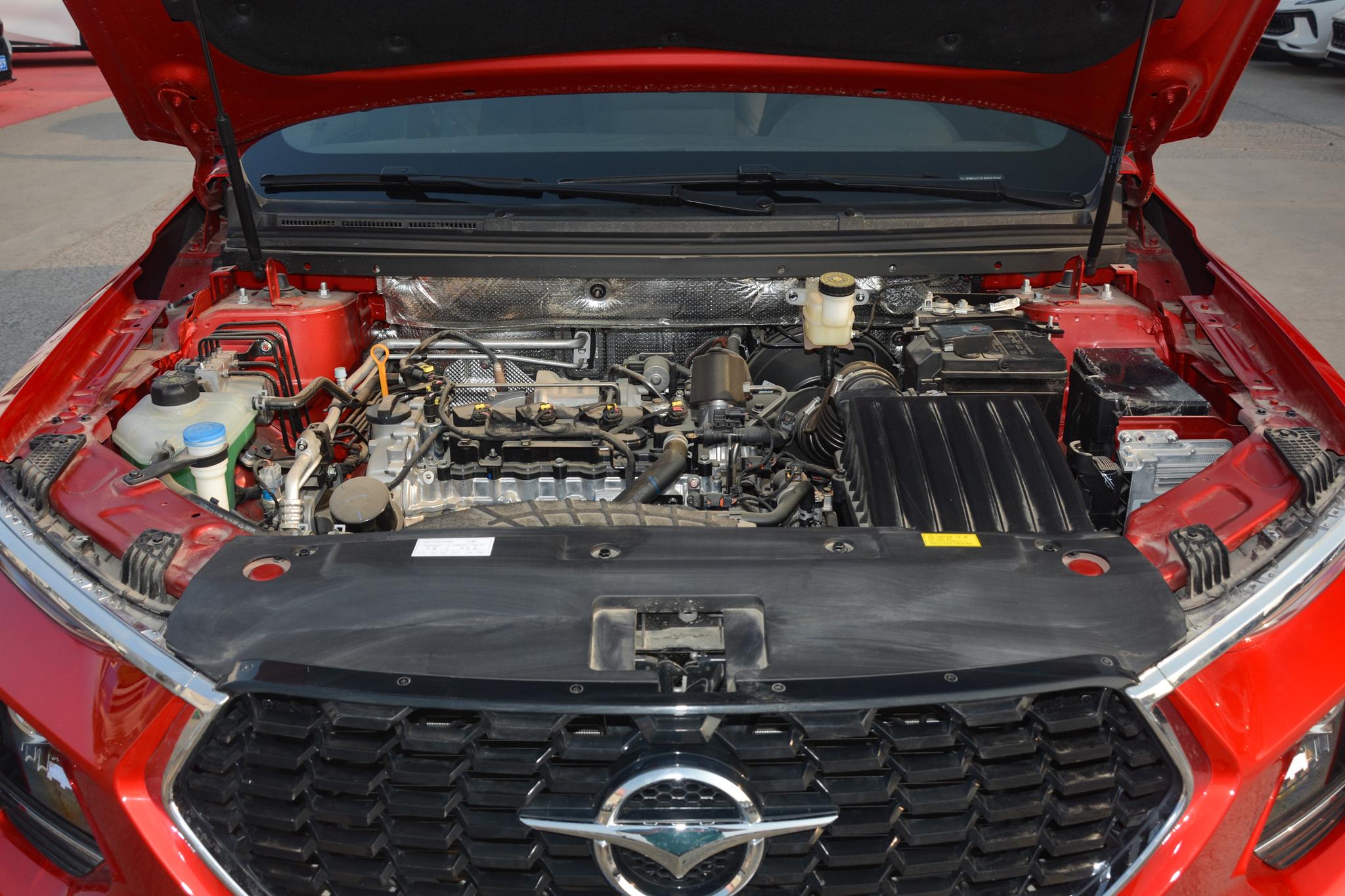 10万左右v六引擎爆发400匹马力的suv,这三款10万suv竟开出性能车的感觉